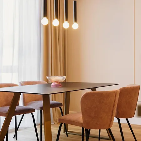 Bloom Downtown Aparthotel 4*