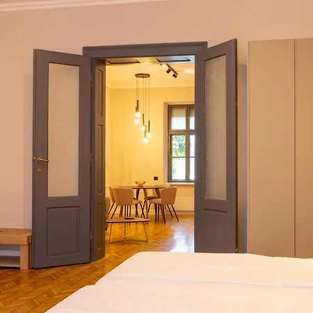 Aparthotel Bloom Downtown Kluž