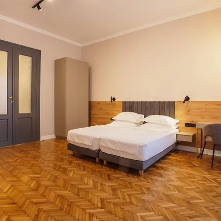 Bloom Downtown Aparthotel 4*