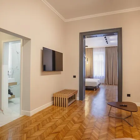 Bloom Downtown Aparthotel Cluj-Napoca