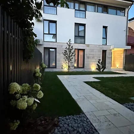 Bloom Downtown Aparthotel