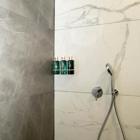 Bloom Downtown 4* Kluž