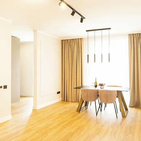 Bloom Downtown Aparthotel