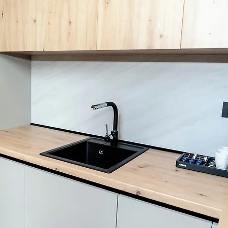 Bloom Downtown Aparthotel Kluž