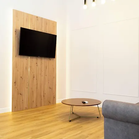 Aparthotel Bloom Downtown 4*