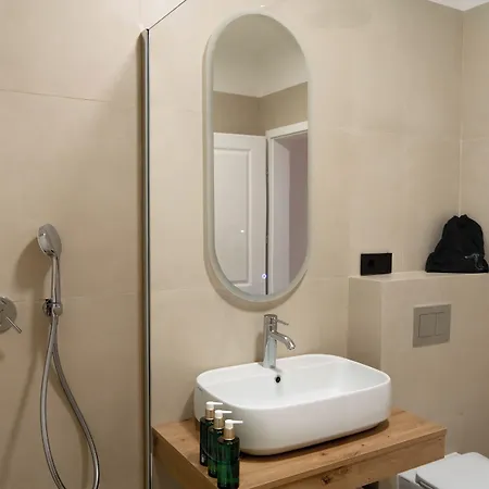 Bloom Downtown Aparthotel 4*