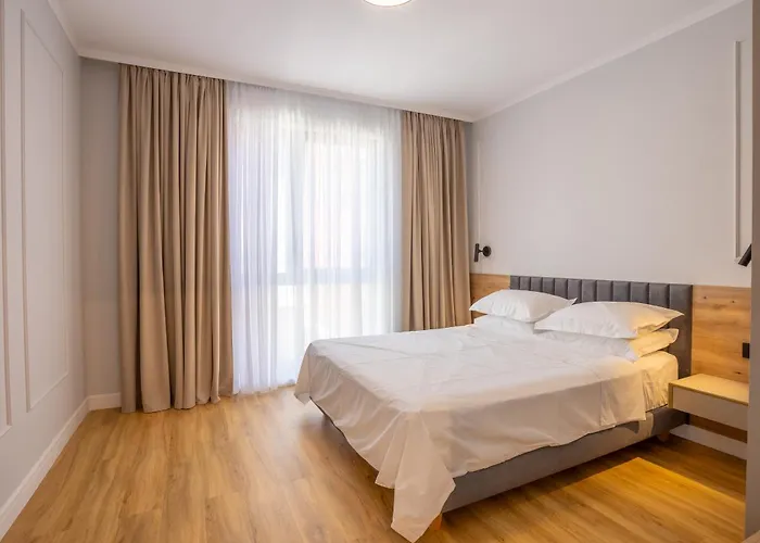 Апарт-готель Bloom Downtown 4*