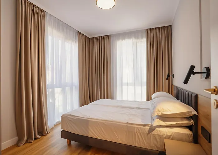 Bloom Downtown Апарт-готель