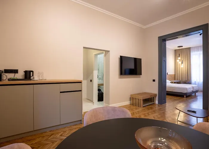 Bloom Downtown Aparthotel Cluj-Napoca