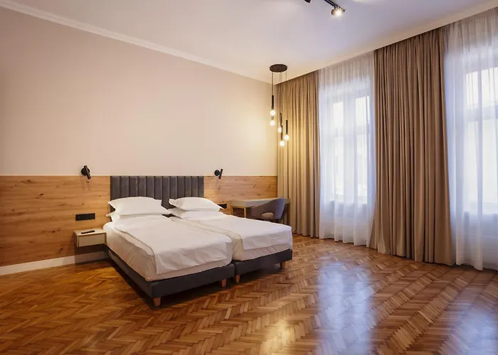 Bloom Downtown Клуж-Напока