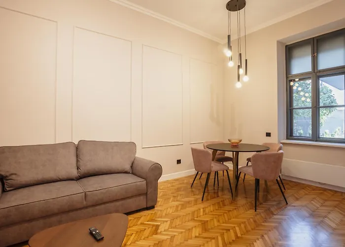 Bloom Downtown Апарт-готель Клуж-Напока