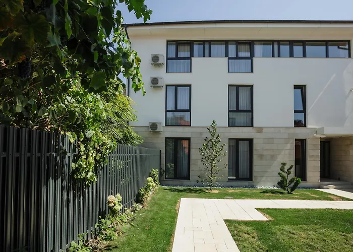 Апарт-готель Bloom Downtown