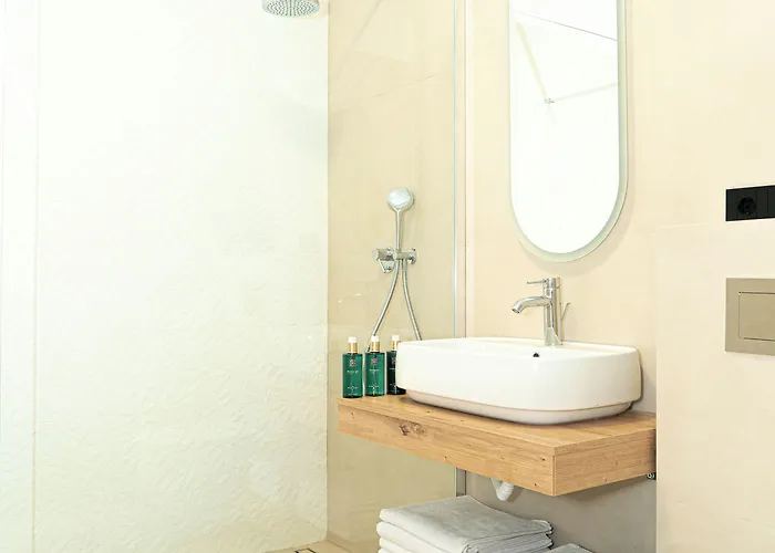 Bloom Downtown Апарт-готель